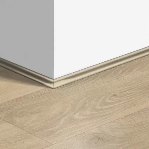 Ламинированный плинтус Quick-Step Скоция | QSSCOT03545MD240